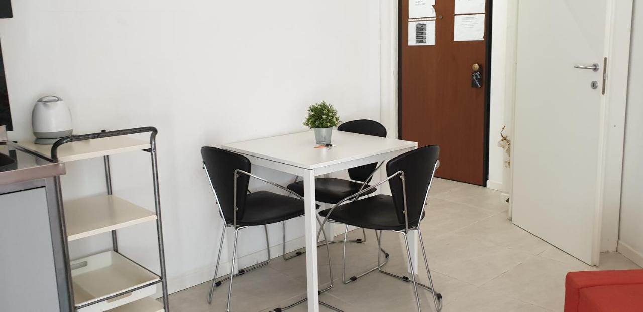 Smart Apartment Central Station Milan Bagian luar foto